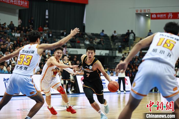 欧陆娱乐登录：CBA季前赛（丹东站）辽宁本钢胜深圳马可波罗