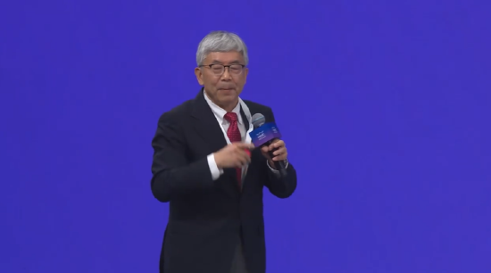 欧陆娱乐登录：直击WAIC | 中国工程院院士郑南宁：AI正在展现出自我改进的潜力